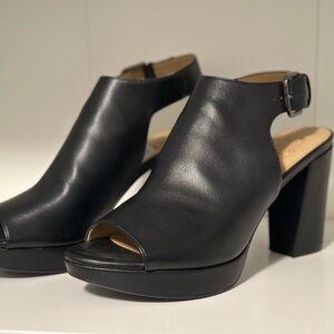 Elegant Black Women's Heeled Sandals